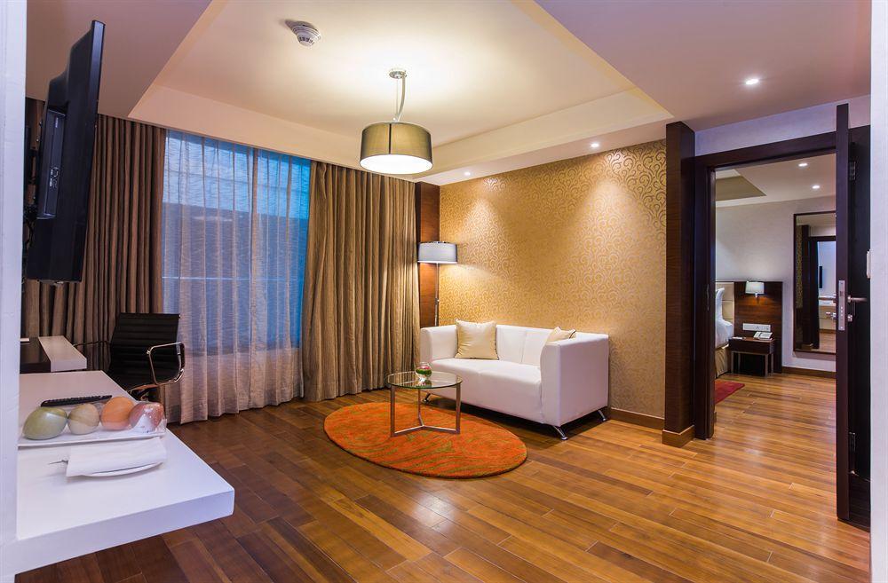 Howard Johnson By Wyndham, Hebbal, Bengaluru Ngoại thất bức ảnh